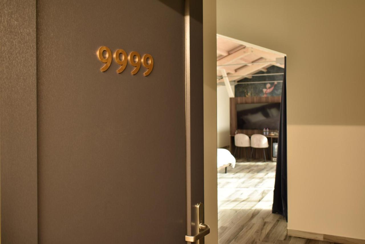 פאדובה Royal Garden Luxury Rooms מראה חיצוני תמונה